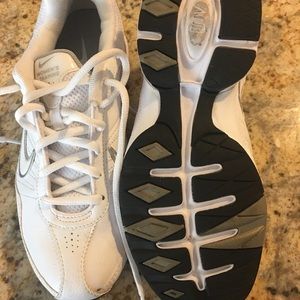 Nike Crosstrainer White Size 7